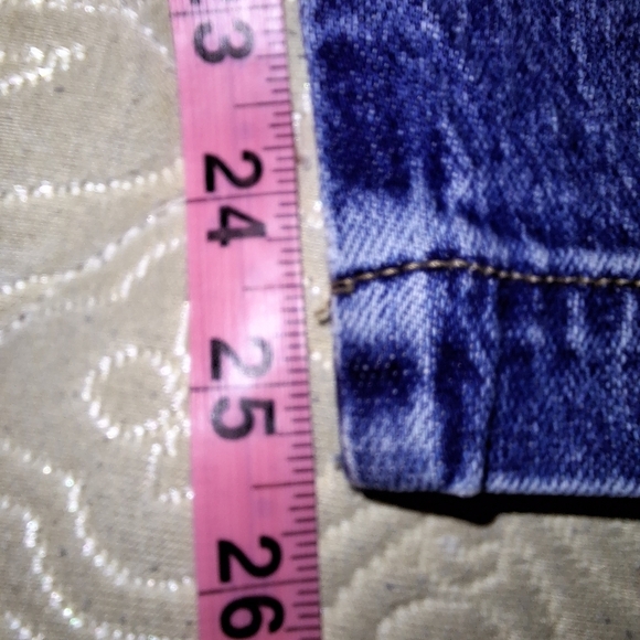 A pair of J.Crew ladies 9" demi-boot cropped jeans in a size 31. NWT - Picture 10 of 10